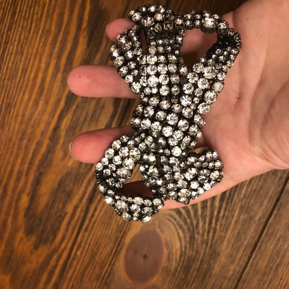 Vera Wang brooch/ pin - bow shape - Picture 2 of 6